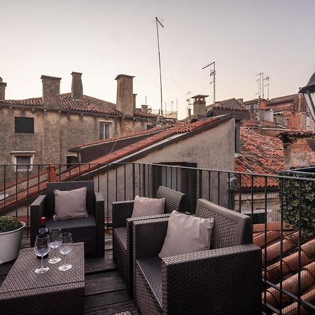 Santa Maria Formosa Terrace R&R Apartment Venesia Bagian luar foto