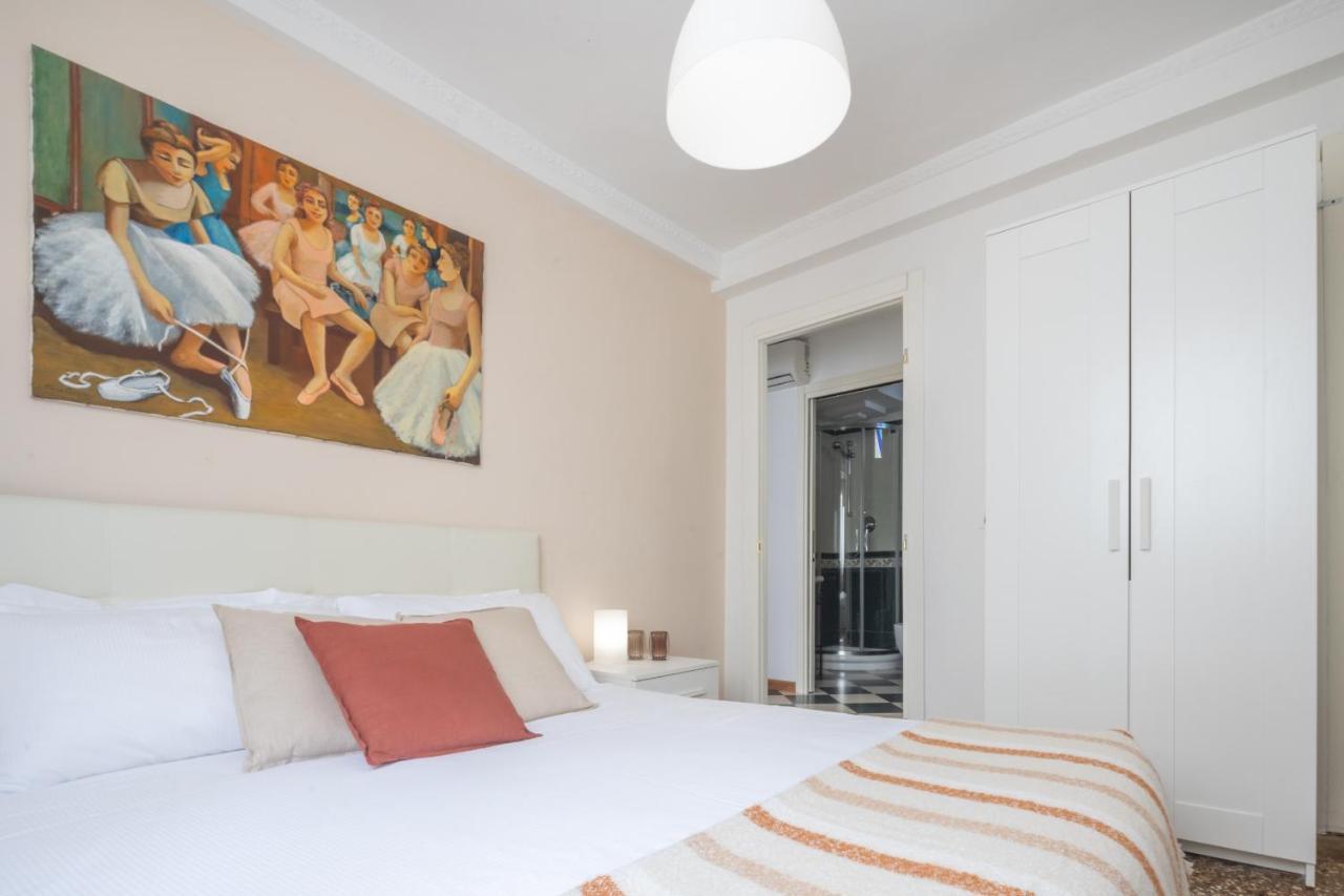 Santa Maria Formosa Terrace R&R Apartment Venesia Bagian luar foto